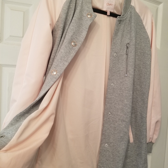 Jacket - Picture 3 of 5